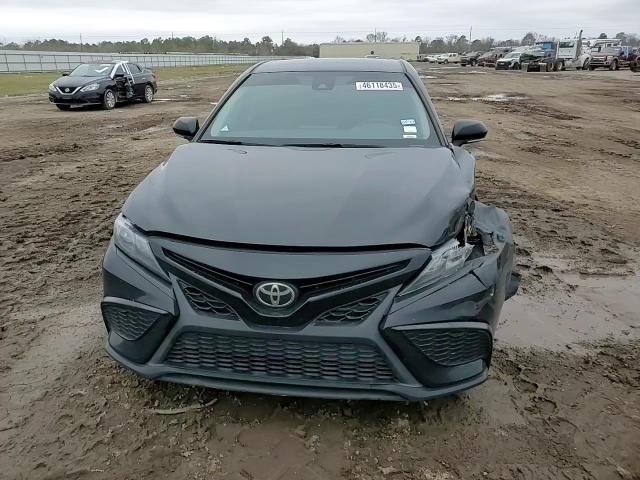 2022 Toyota Camry - Image 10
