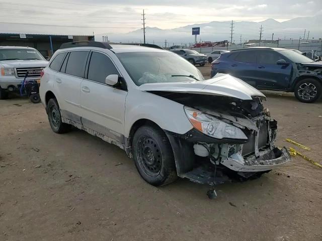 2012 Subaru Outback - Image 11