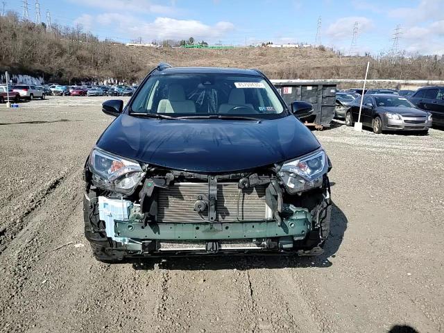 2018 Toyota RAV 4 - Image 15