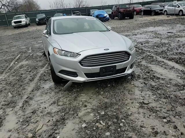 2016 Ford Fusion - Image 11