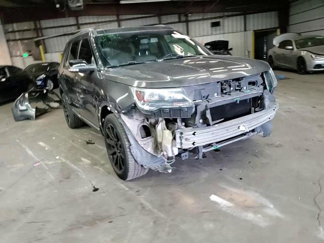2016 Ford Explorer - Image 11