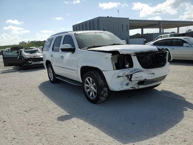 2009 GMC Yukon - Image 11