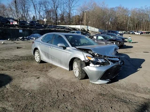 2020 Toyota Camry - Image 10