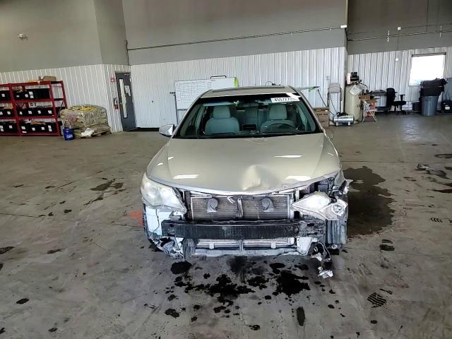 2012 Toyota Camry - Image 10