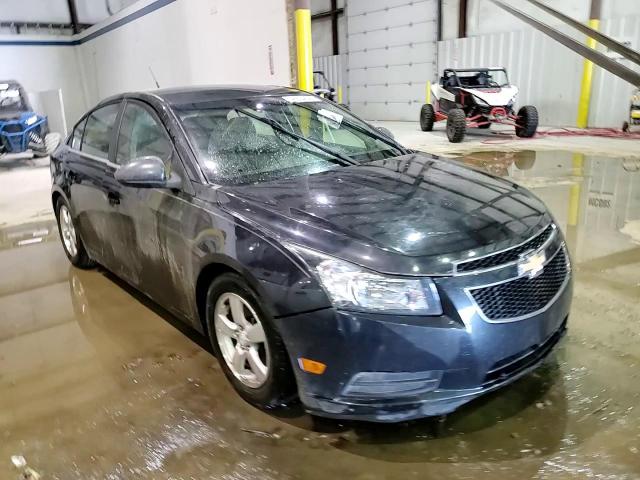 2012 Chevrolet Cruze - Image 13