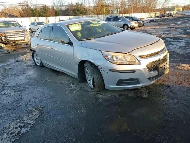 2016 Chevrolet Malibu - Image 11