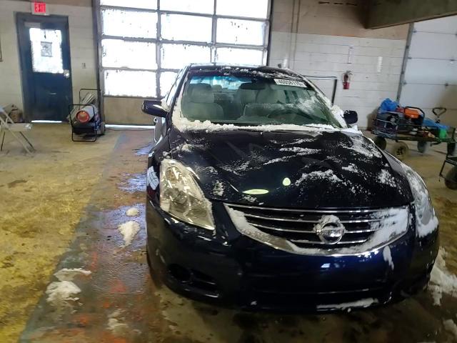 2011 Nissan Altima - Image 10