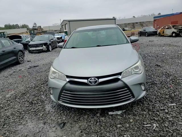 2015 Toyota Camry - Image 13