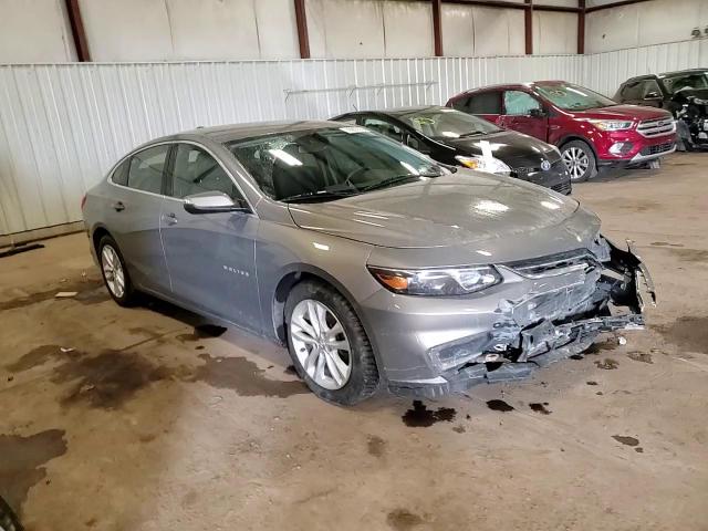 2017 Chevrolet Malibu - Image 11