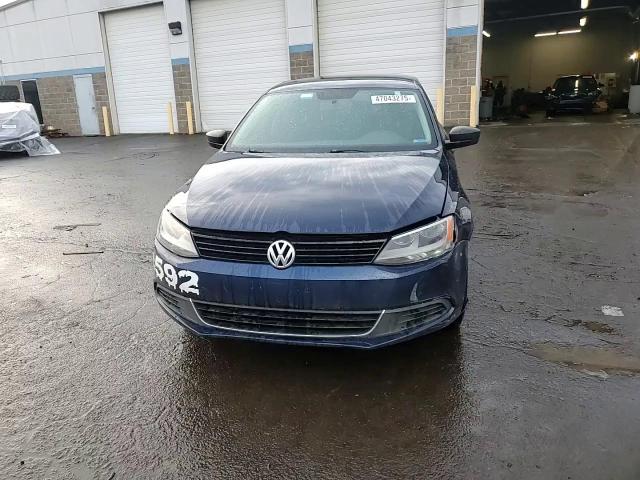 2014 Volkswagen Jetta - Image 13