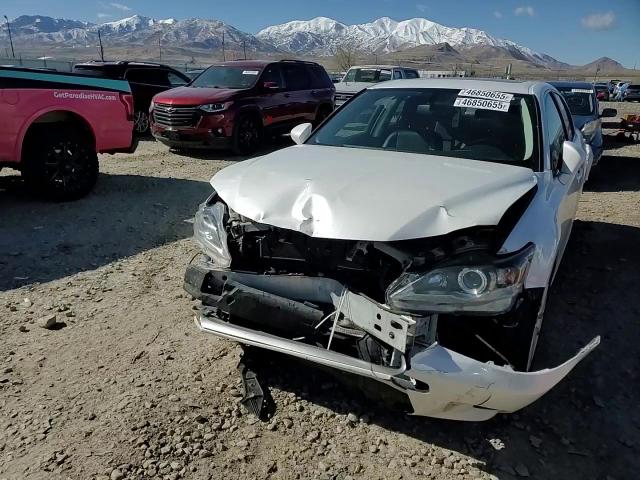 2015 Lexus CT - Image 10