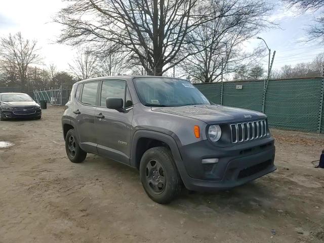 2020 Jeep Renegade - Image 11