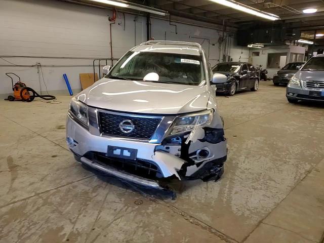 2016 Nissan Pathfinder - Image 11
