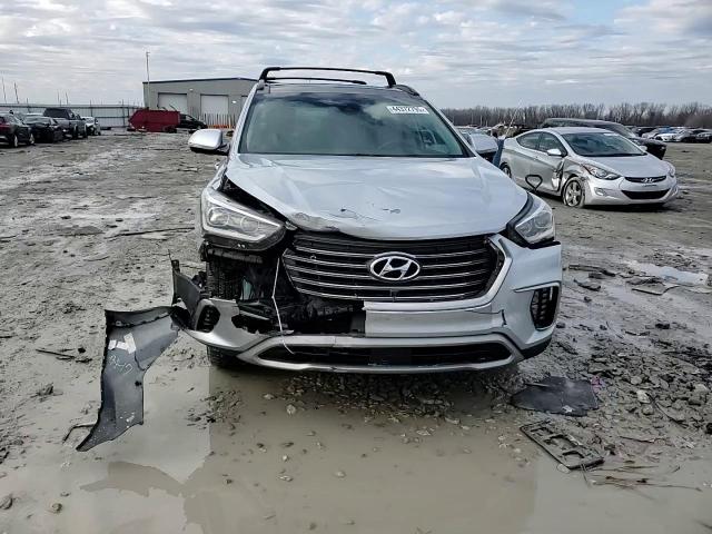 2019 Hyundai Santa Fe - Image 11
