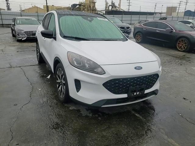 2020 Ford Escape - Image 11