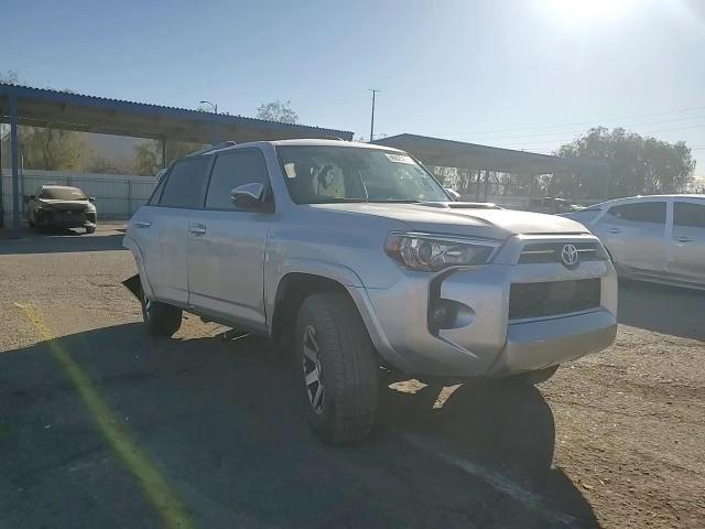 2022 Toyota 4Runner - Image 13