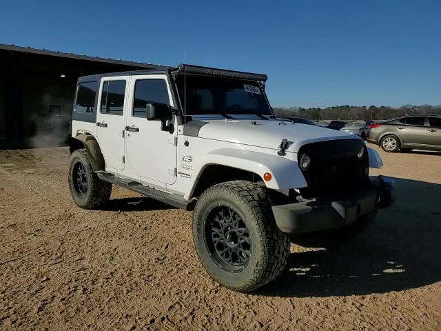 2014 Jeep Wrangler - Image 11