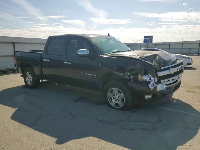 2009 Chevrolet Silverado - Image 11