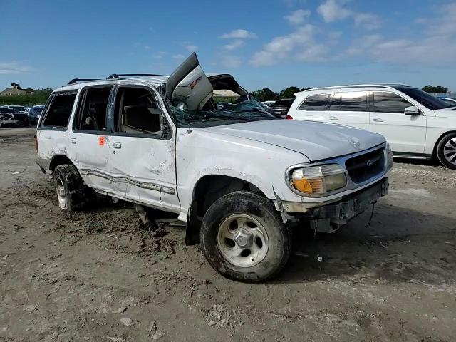 2000 Ford Explorer - Image 12