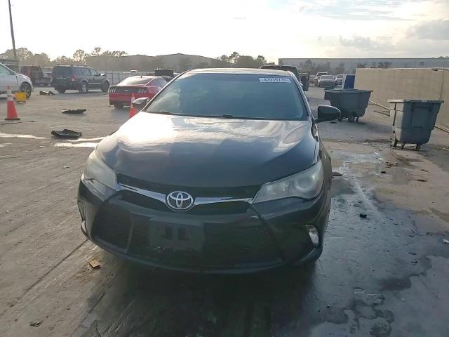 2016 Toyota Camry - Image 13