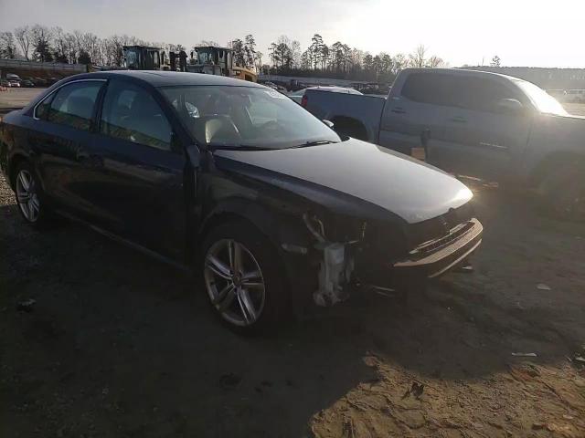 2015 Volkswagen Passat - Image 11