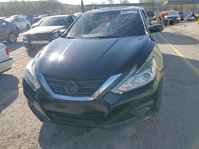2017 Nissan Altima - Image 13