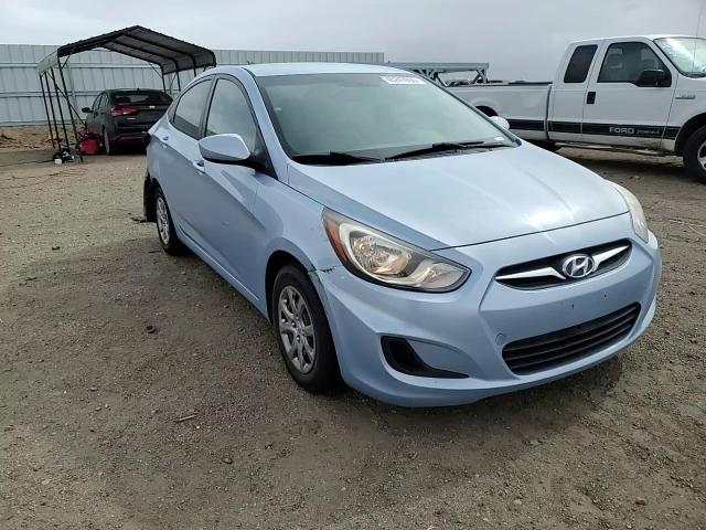 2013 Hyundai Accent - Image 11