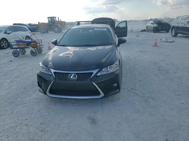 2017 Lexus CT - Image 11