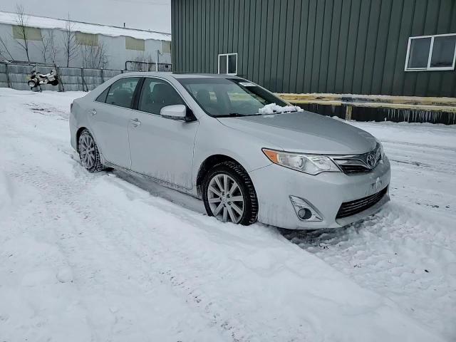 2012 Toyota Camry - Image 10