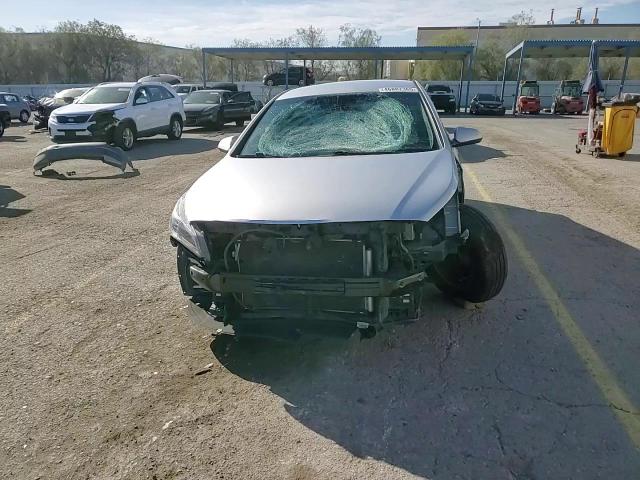 2016 Hyundai Sonata - Image 14