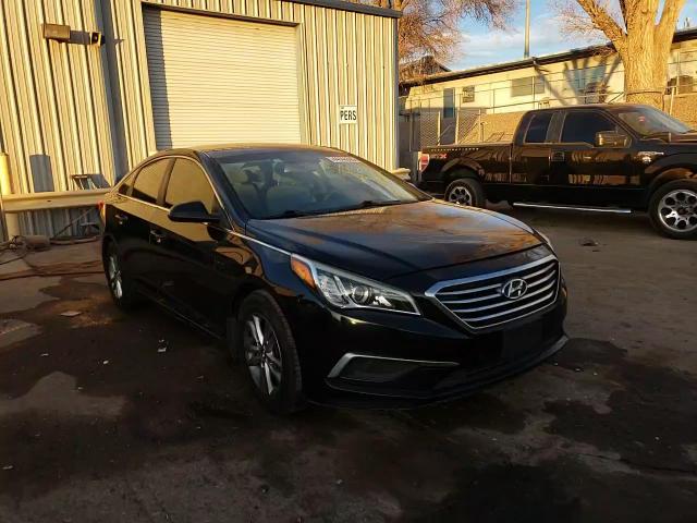 2016 Hyundai Sonata - Image 10