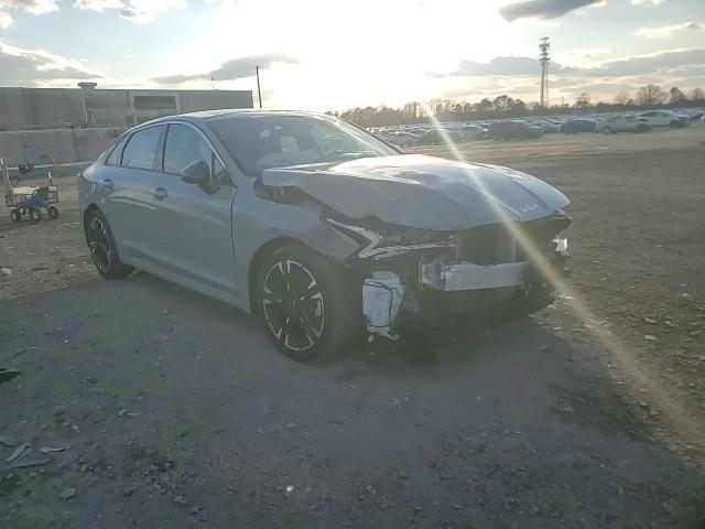 2024 Kia K5 - Image 10