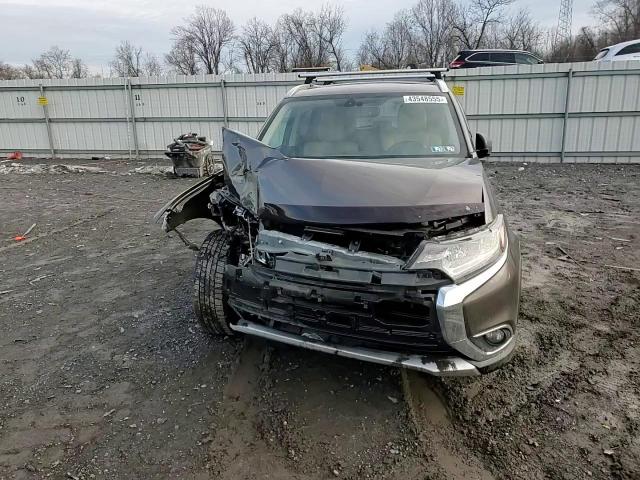 2016 Mitsubishi Outlander - Image 11