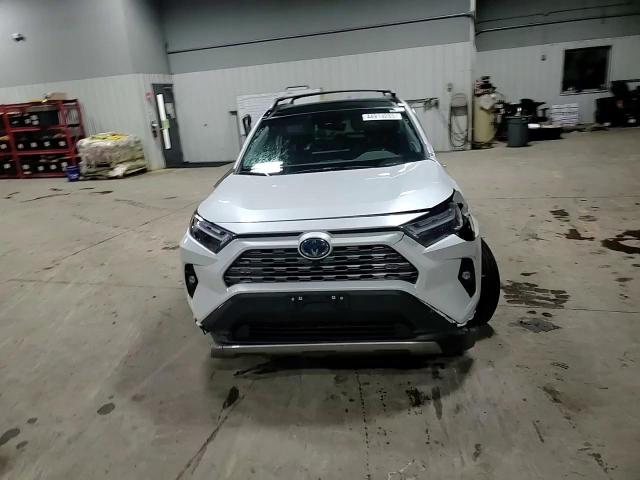 2024 Toyota RAV 4 - Image 12