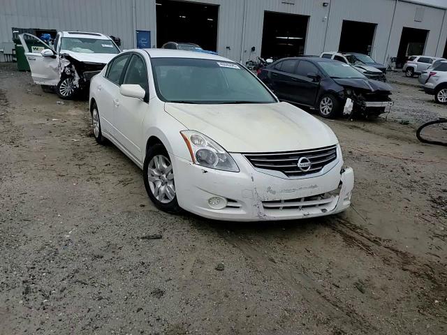 2011 Nissan Altima - Image 11