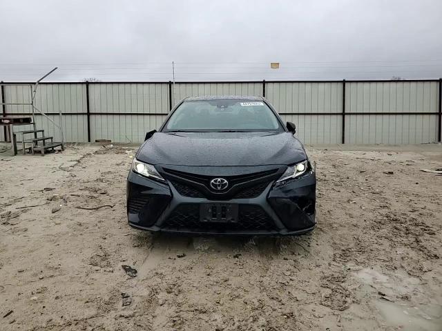 2020 Toyota Camry - Image 11