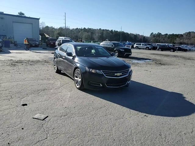 2017 Chevrolet Impala - Image 13
