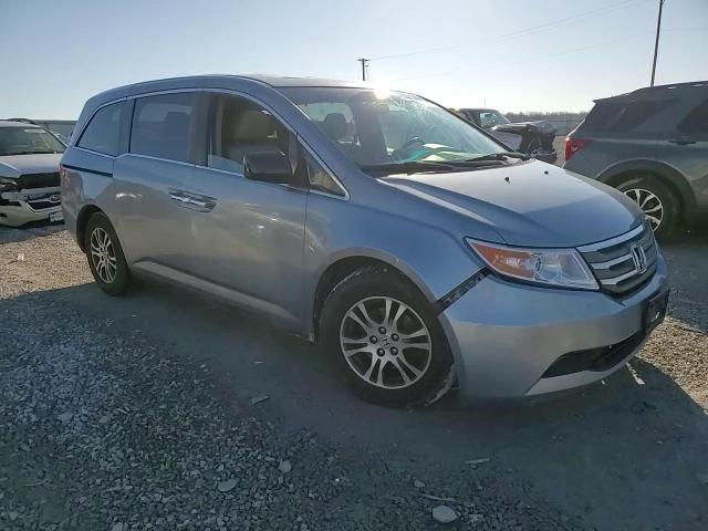 2011 Honda Odyssey - Image 12