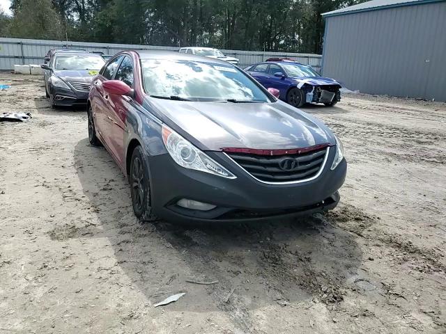 2013 Hyundai Sonata - Image 13
