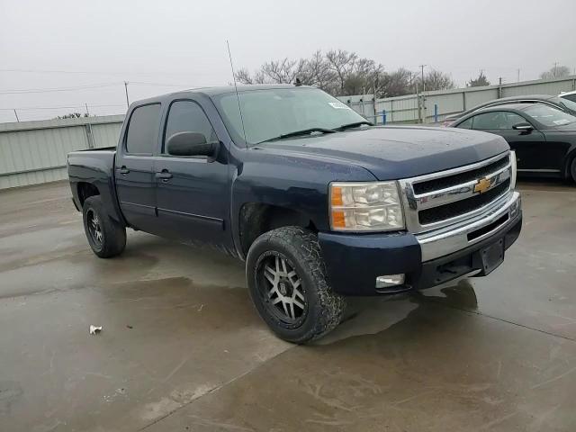 2012 Chevrolet Silverado - Image 10