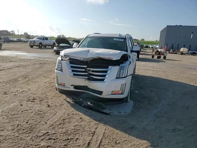 2015 Cadillac Escalade - Image 11