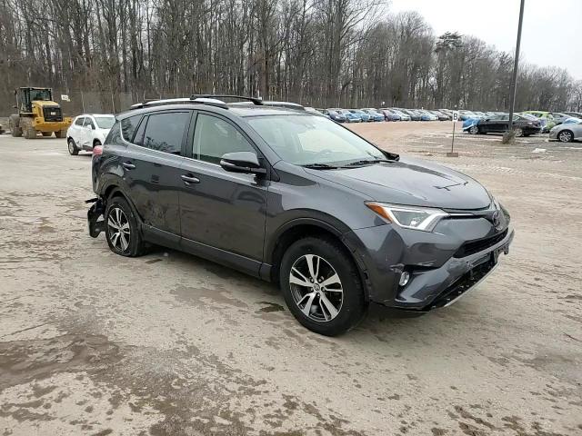 2018 Toyota RAV 4 - Image 14