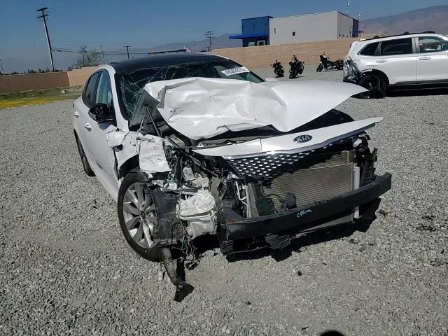 2016 Kia Optima - Image 10