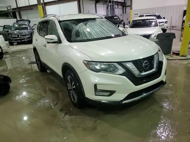 2019 Nissan Rogue - Image 14