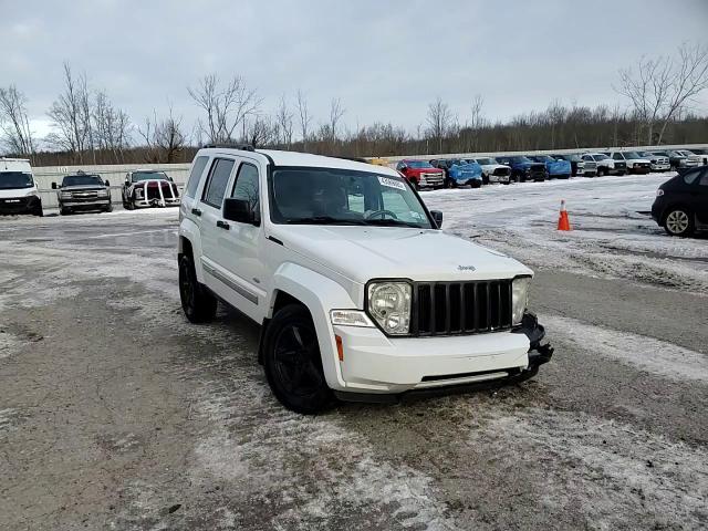 2012 Jeep Liberty (North America) - Image 15