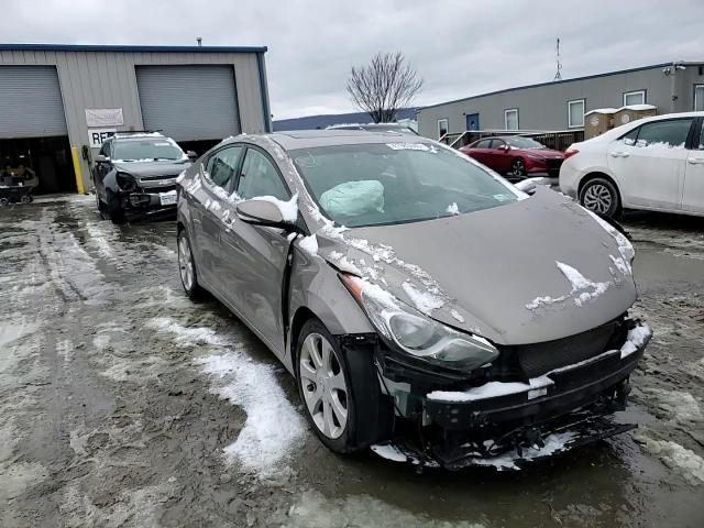 2012 Hyundai Elantra - Image 10