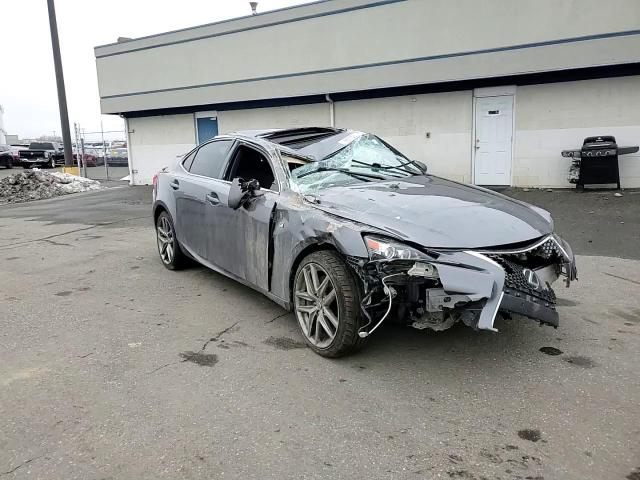 2016 Lexus IS - Image 11