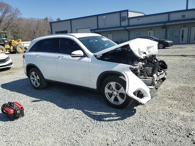 2016 Mercedes-Benz GLC - Image 10