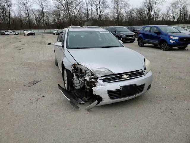 2011 Chevrolet Impala - Image 10