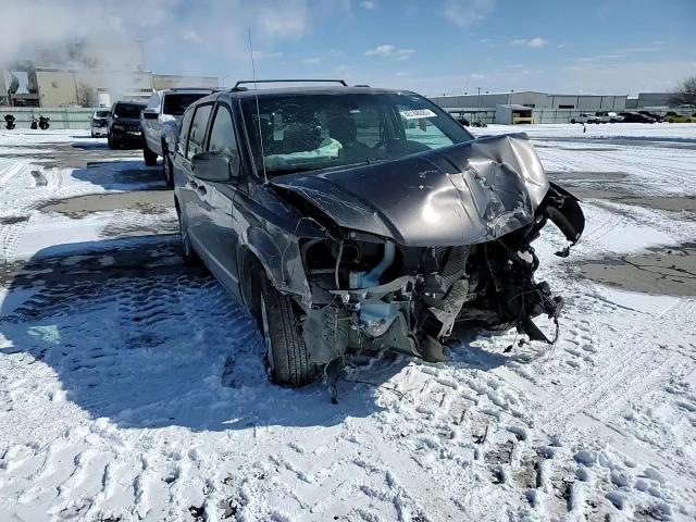 2019 Dodge Caravan - Image 12
